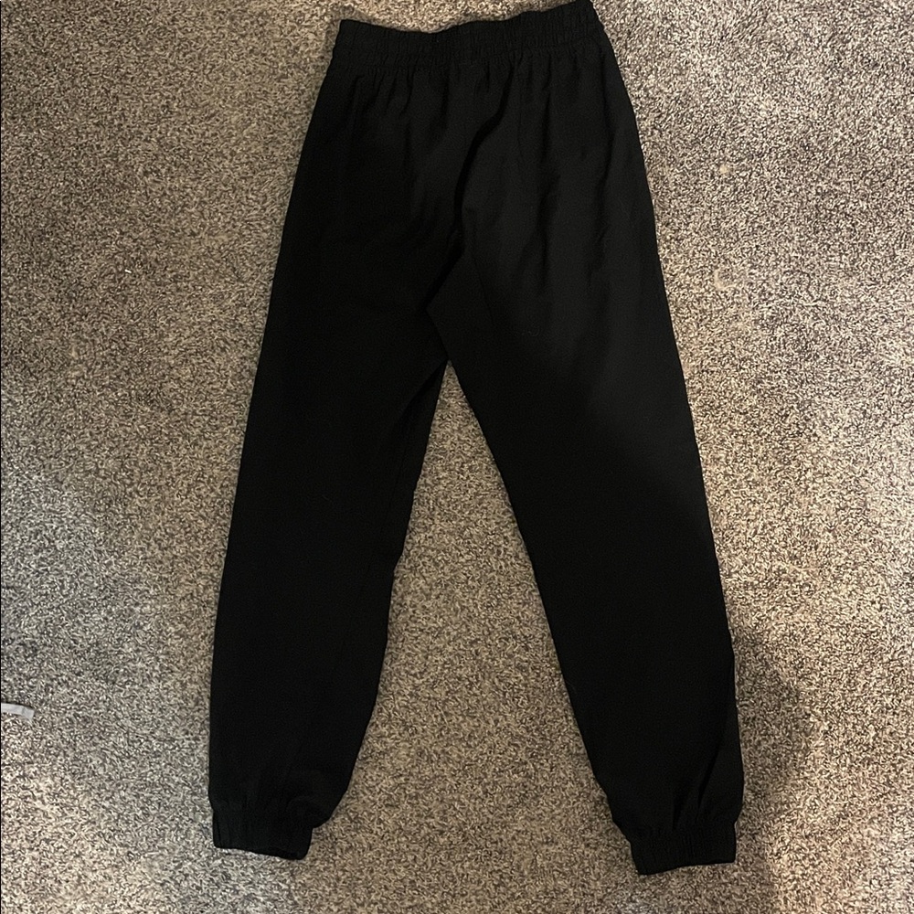 Youth Sz large Nike Dri-Fit black joggers with pockets - Picture 2 of 5